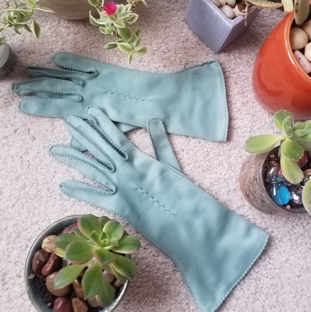 Vintage Ladies Gloves